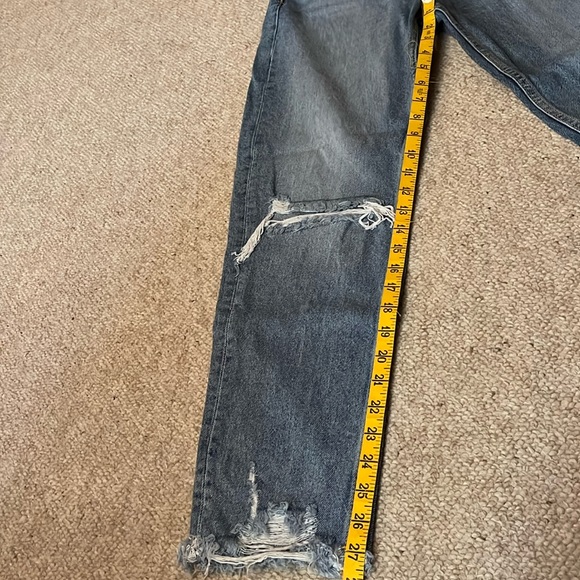 Zara high-waisted distressed jeans - Picture 8 of 9